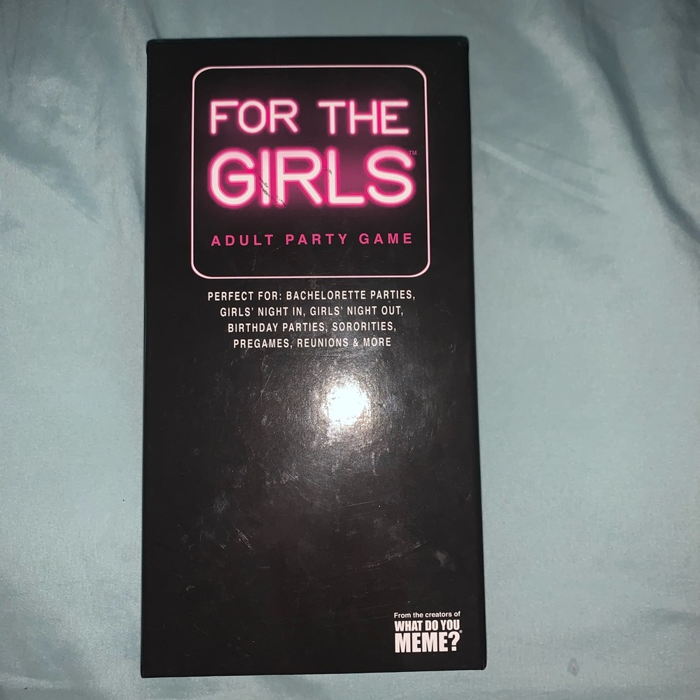FOR THE GIRLS CARD-GAME